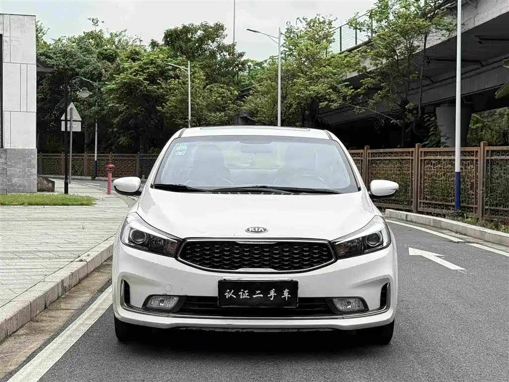 Фото 2 - Kia K3