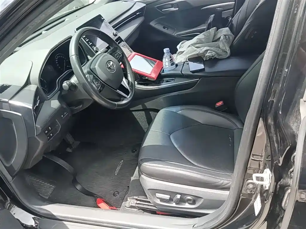 Toyota Avalon 2019 Hybrid 2.5L Luxury Edition China VI фото 15
