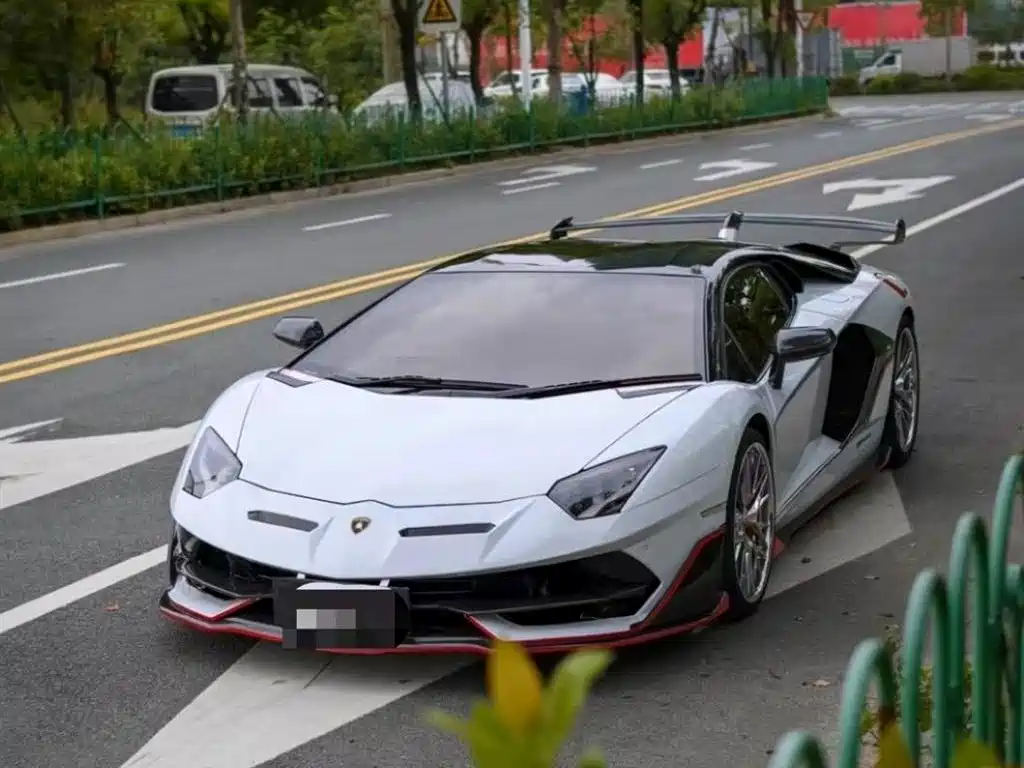 Lamborghini Aventador 2011 LP 700-4