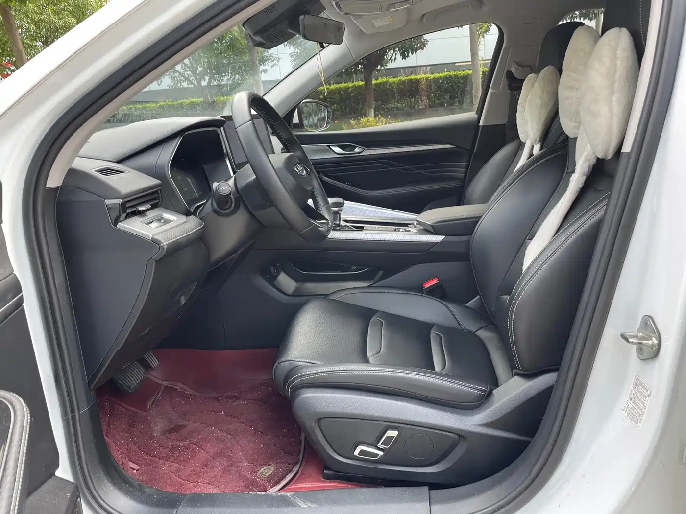 Фото 7 - Geely Preface
