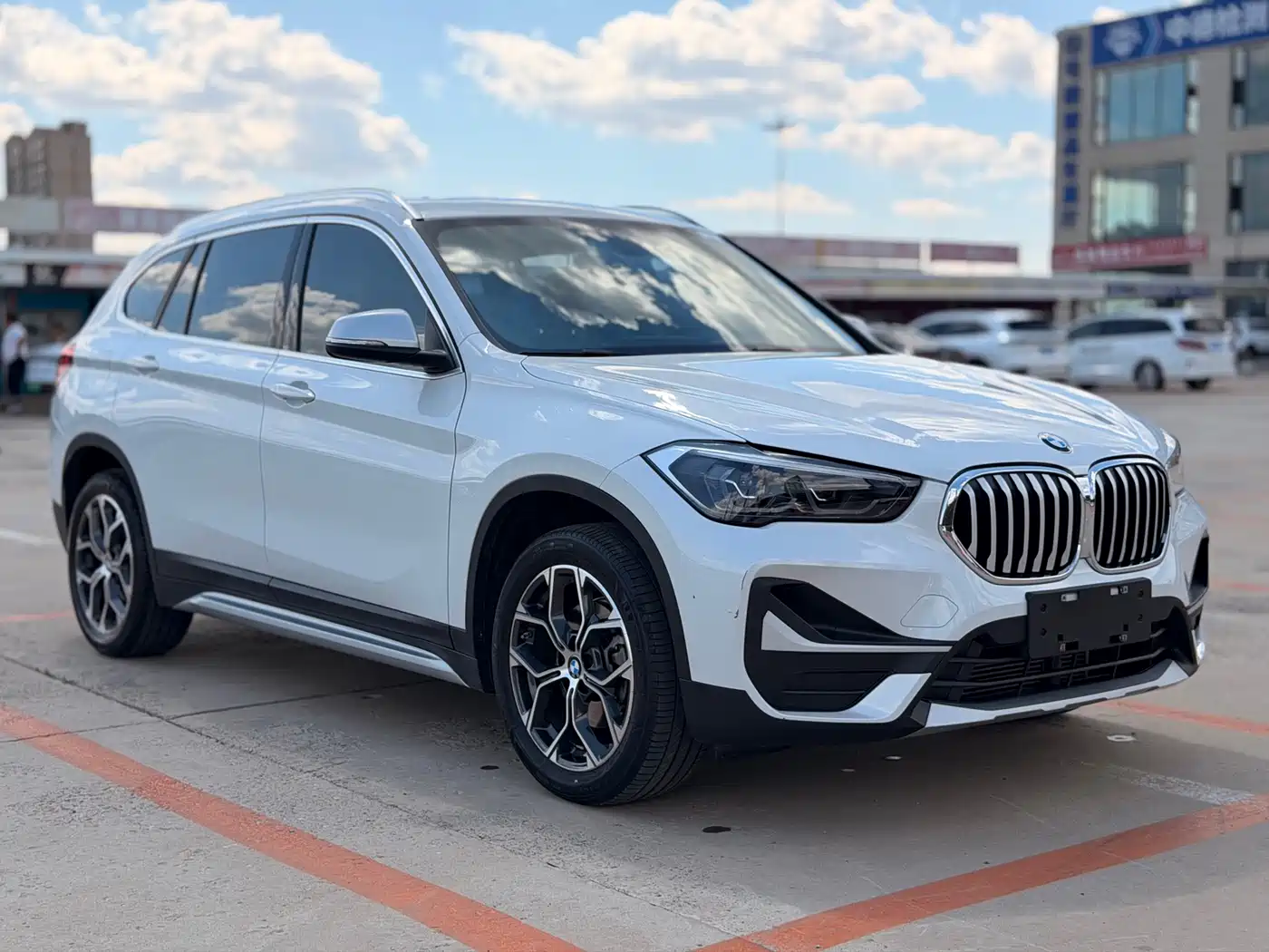 BMW X1 2022 sDrive20Li Premium фото 3