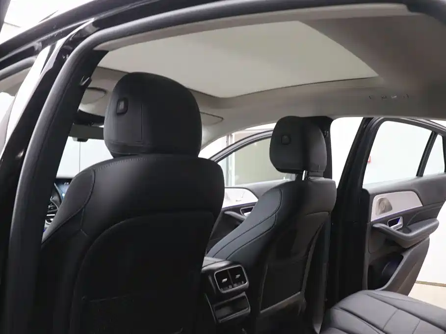 Mercedes-Benz GLE Coupe 2022 GLE 350 4MATIC Coupe SUV Fashion фото 21