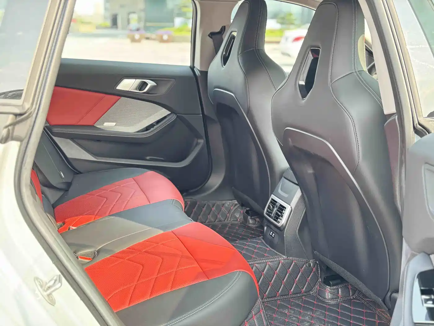 BMW 2 Series 2025 225L M Sport Moonlight Package фото 6
