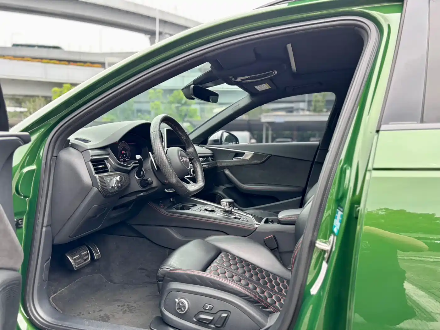 Audi RS 4 2019 RS 4 2.9T Avant фото 4