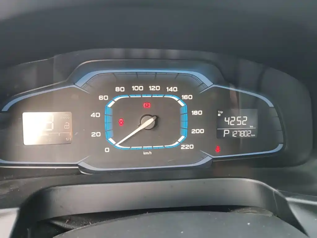 Roewe 360 2017 2015 1.5L Automatic Luxury