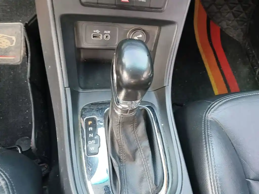 Roewe 360 2017 2015 1.5L Automatic Luxury