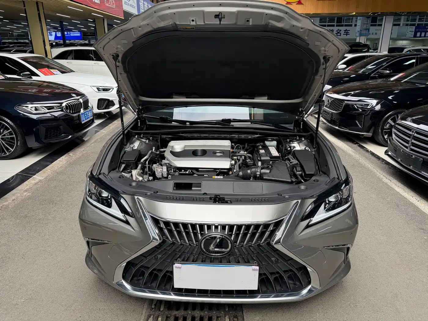 Lexus ES 2021 200 Excellence Edition фото 32