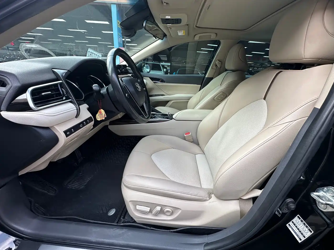 Toyota Camry 2019 2.0G Luxury (China V) фото 4