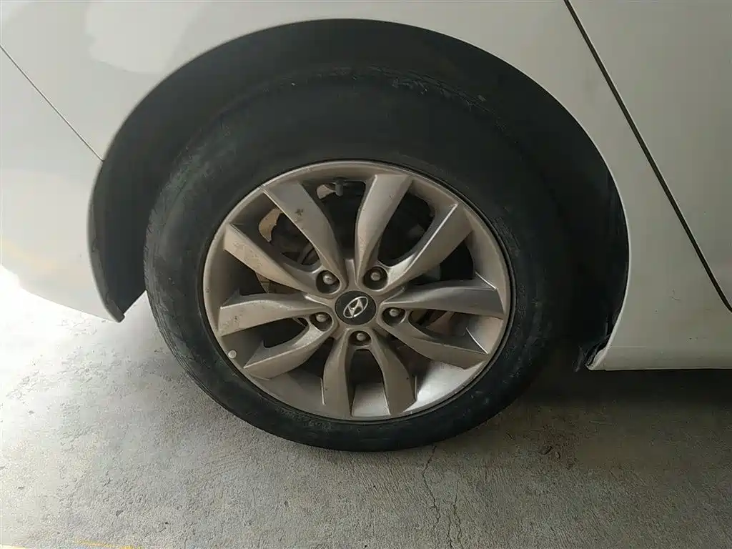 Hyundai Langdong 2015 1.6L Manual Premium фото 20