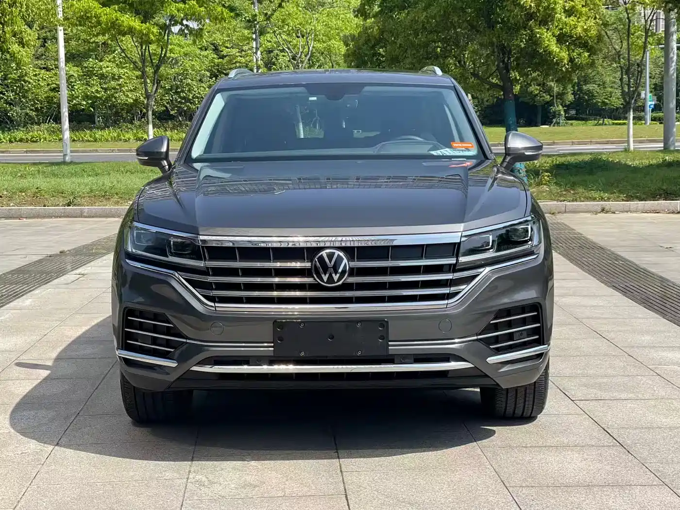 Volkswagen Touareg 2021 2.0TSI R-Line фото 2