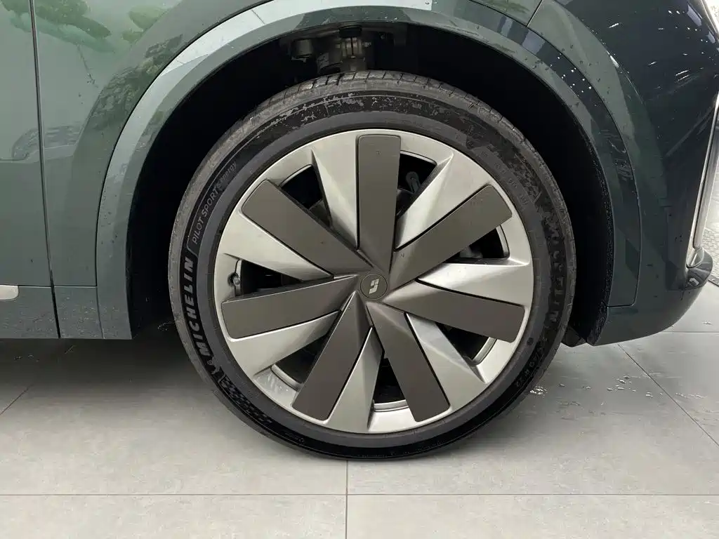 Li Auto Li Xiang L9 2026 2026 Base Model