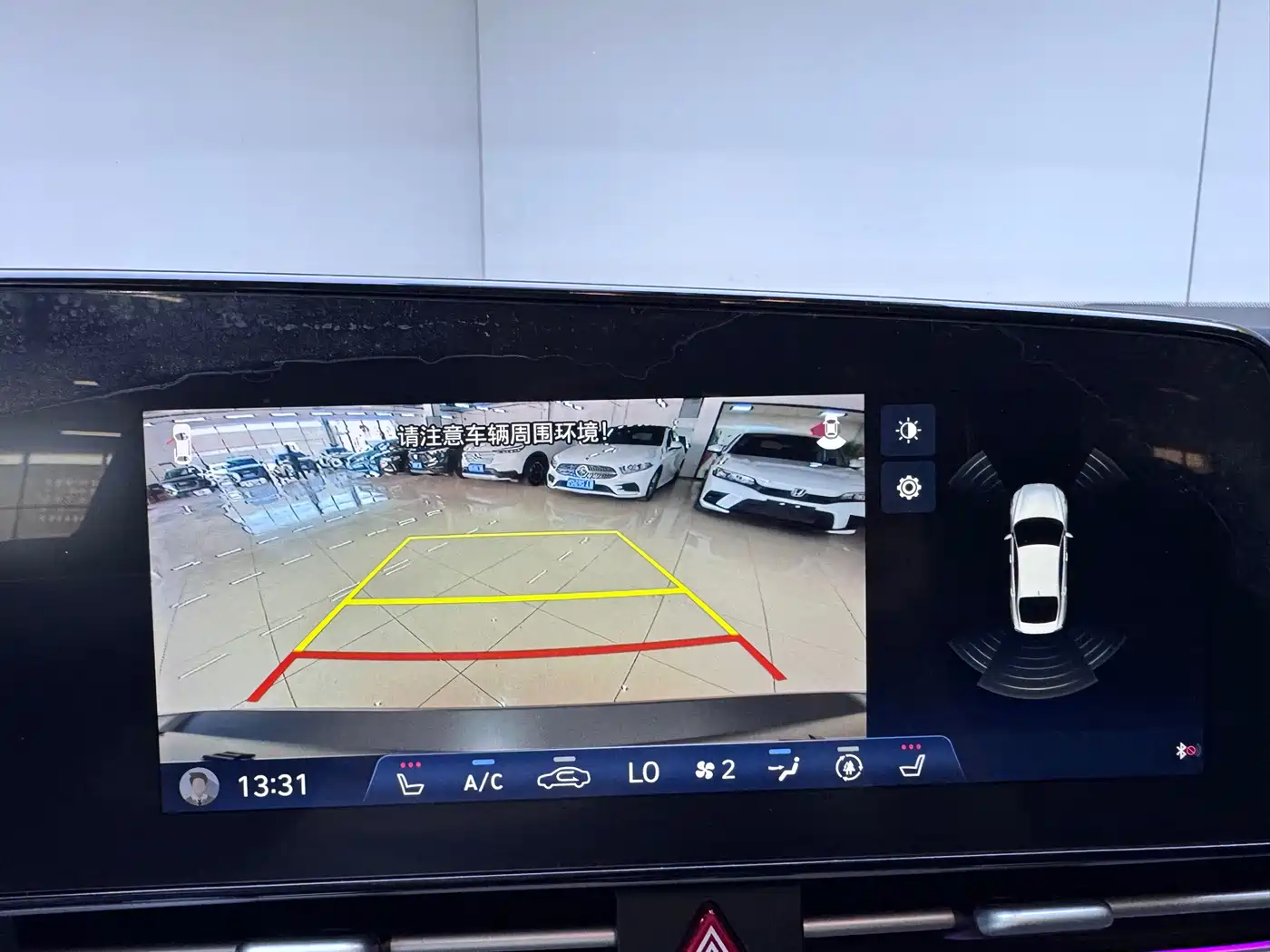 Hyundai Elantra 2022 1.5L CVT LUX Premium Edition фото 15