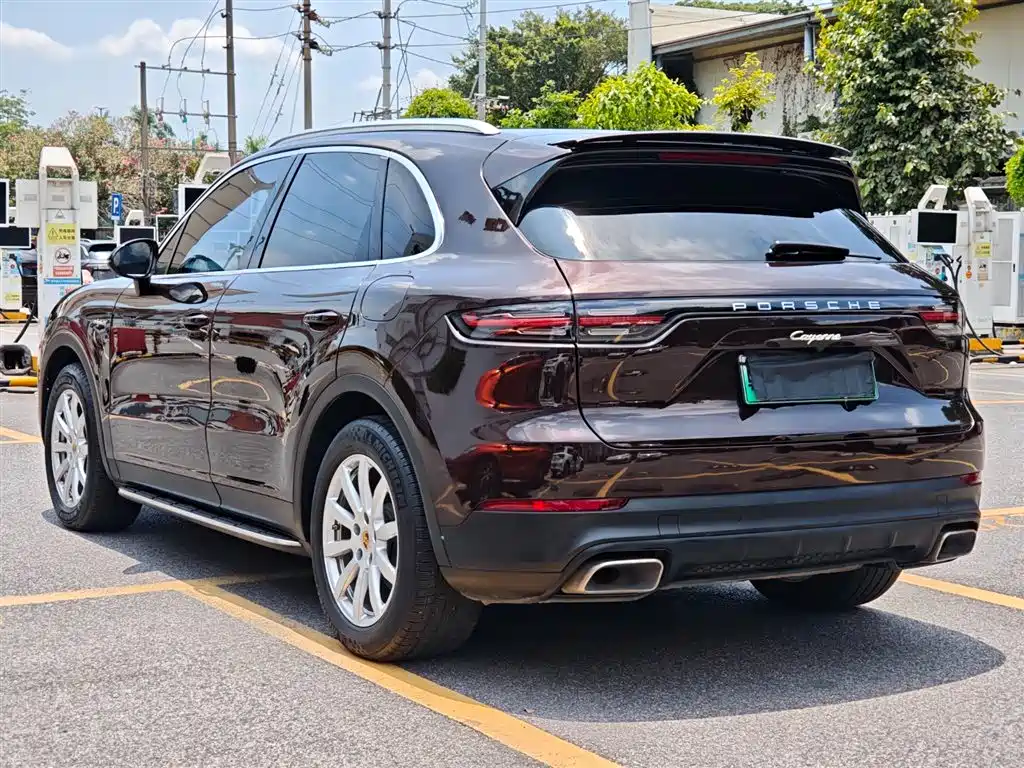 Porsche Cayenne New Energy 2019 Cayenne E-Hybrid 2.0T фото 7