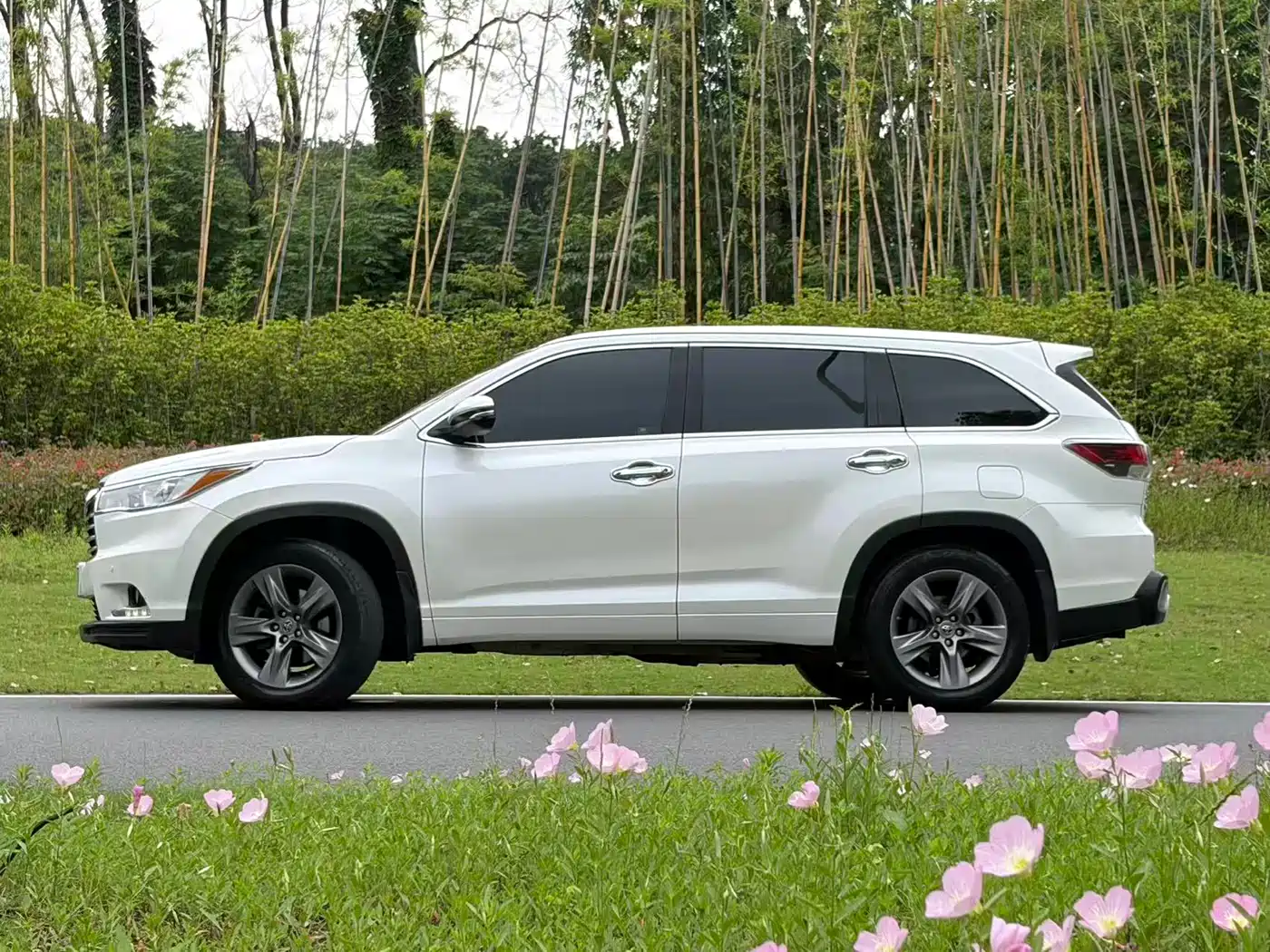 Toyota Highlander 2015 2.0T AWD Luxury Edition 7-seater фото 4