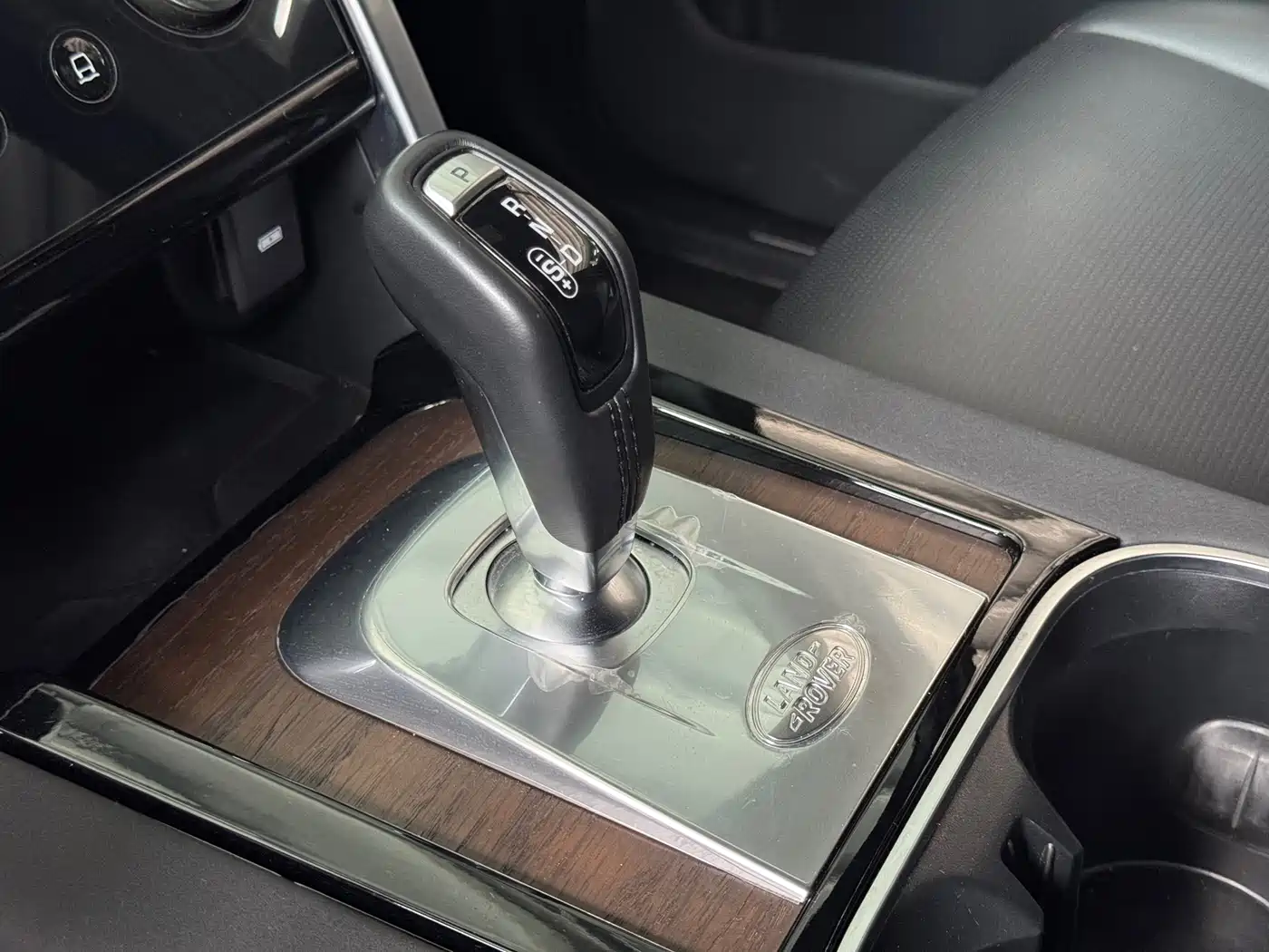 LAND ROVER DISCOVER SPORTS