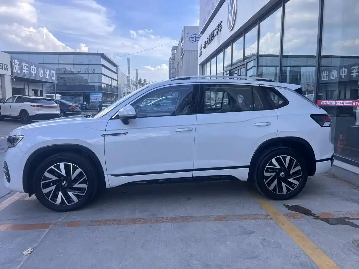 Volkswagen Tayron 2023 380TSI 4WD R-Line High-Performance Edition фото 11