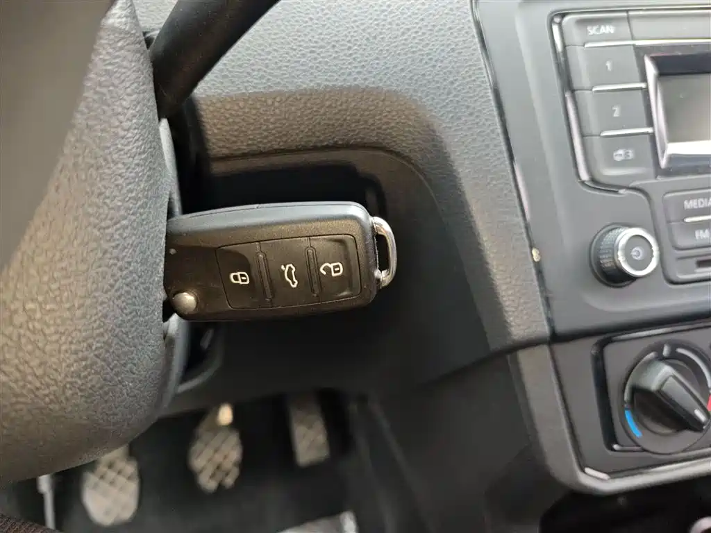 Volkswagen Santana 2019 1.5L Manual Trend China VI фото 17
