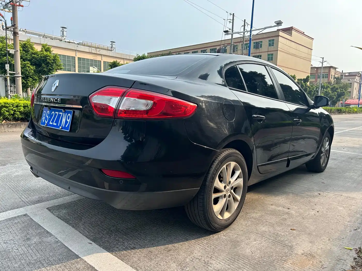 Renault Fluence 2016 2015 2.0L Fashion Edition