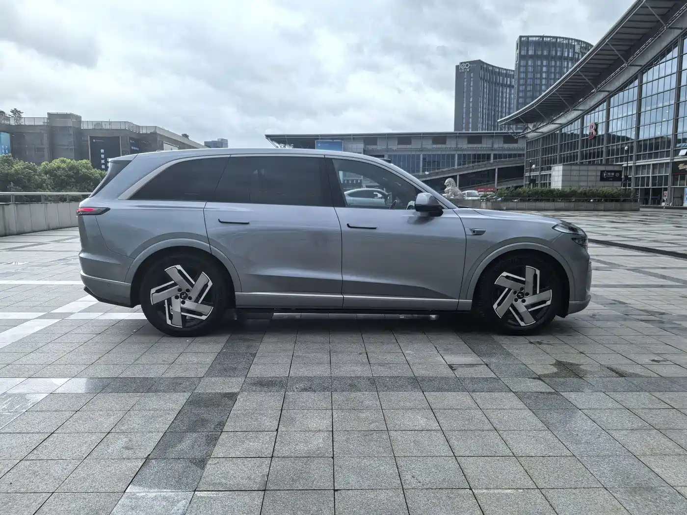 Ledao L90 2025 2025 AWD Base Model