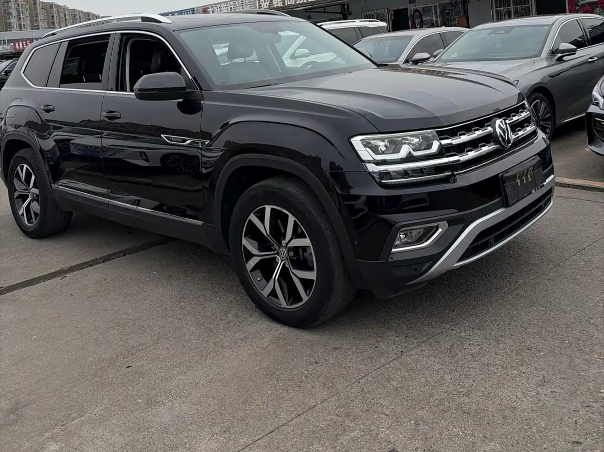 Volkswagen Teramont 2020 380TSI 4WD Luxury Edition China VI фото 22