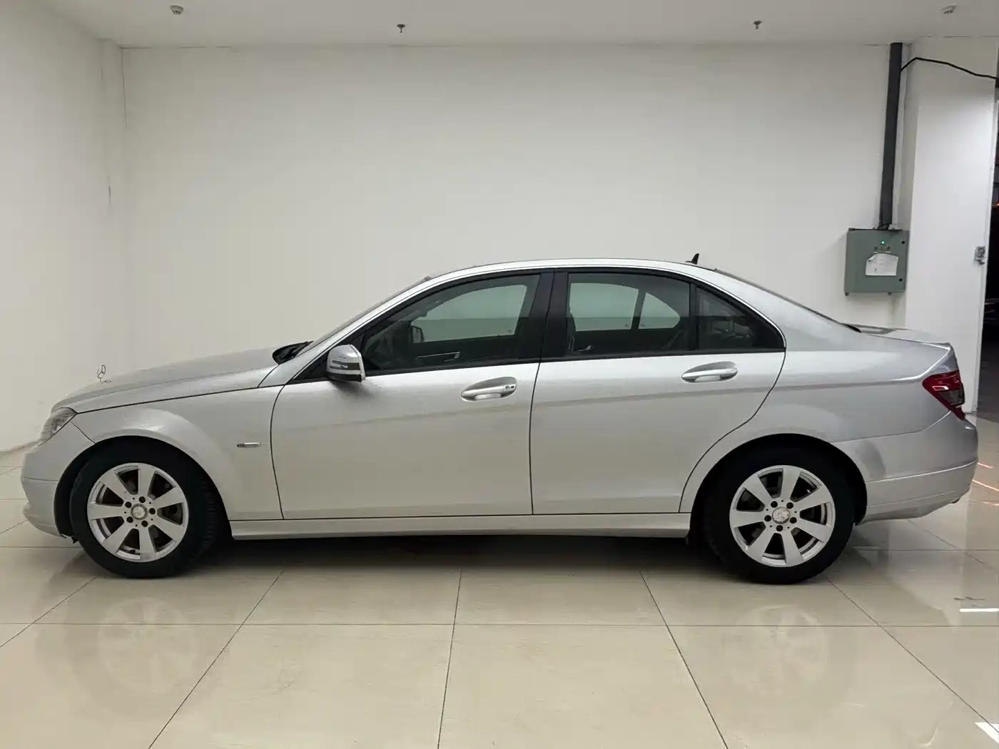 Mercedes-Benz C-Class 2010 C 180K Classic фото 7