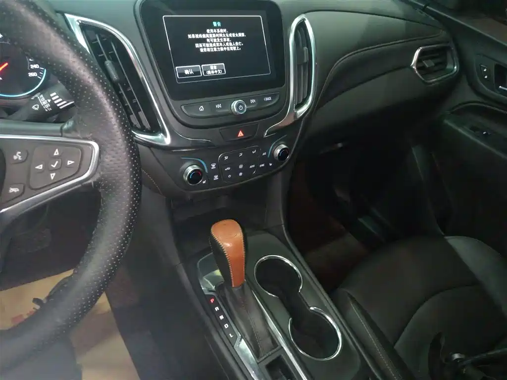 Chevrolet Equinox 2018 535T Automatic Control Edition фото 13