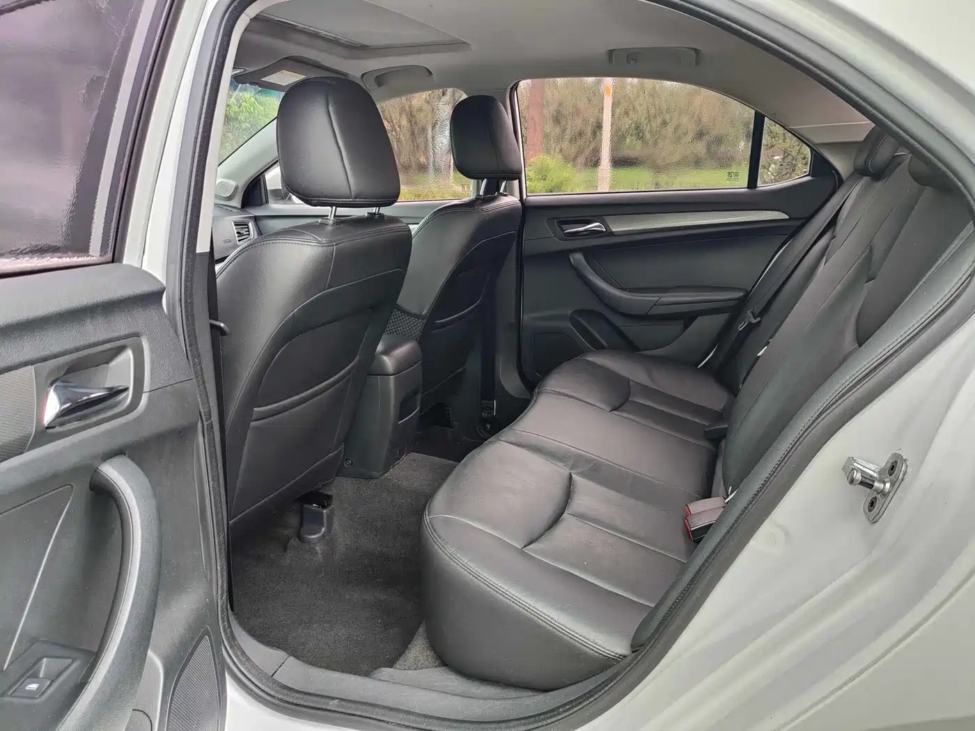 Roewe 360 2017 2017 1.5L Auto Luxury Edition