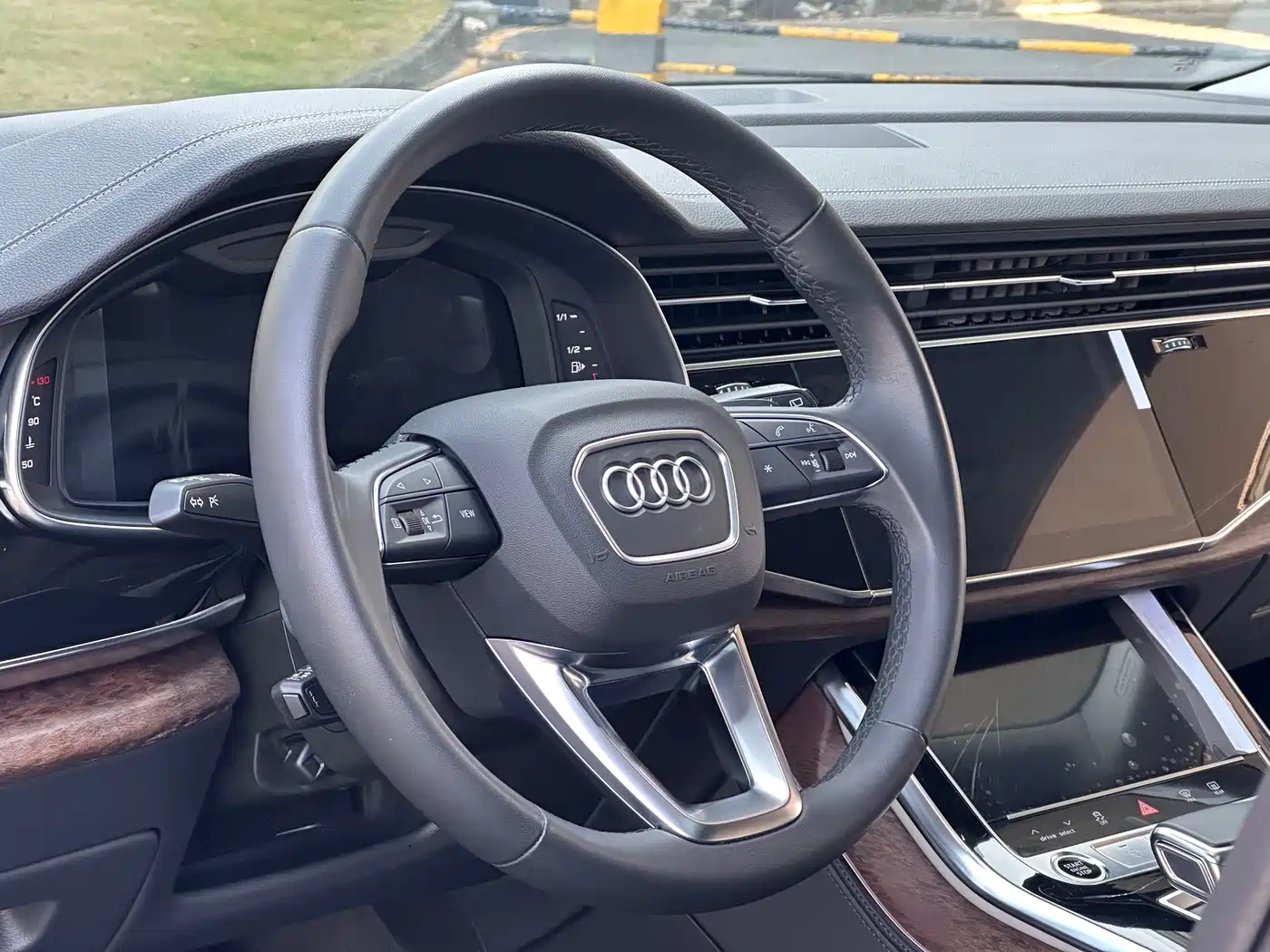 Audi Q7 2023 55 TFSI quattro S line Sport фото 10