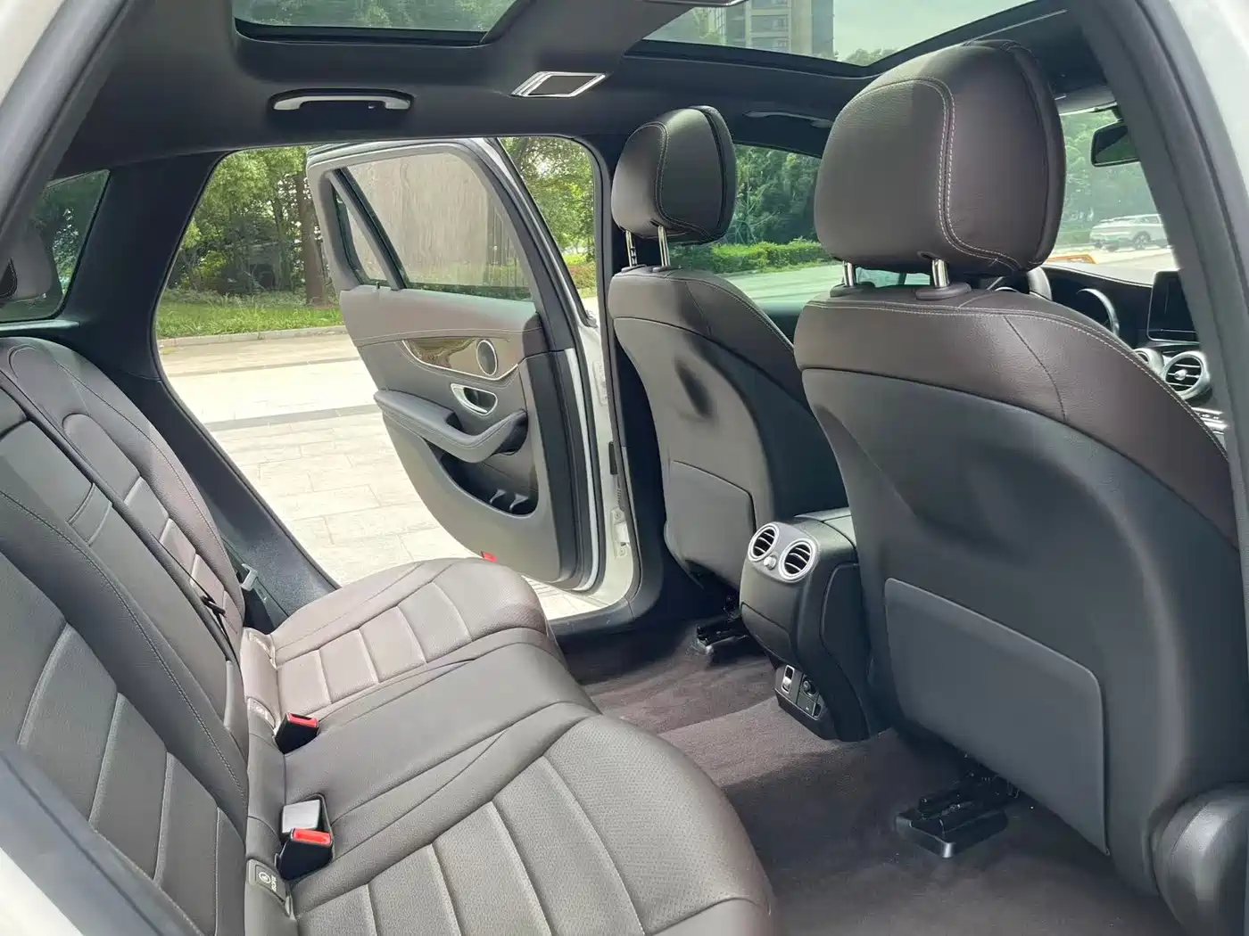 Mercedes-Benz GLC 2019 GLC 260 L 4MATIC Luxury фото 13