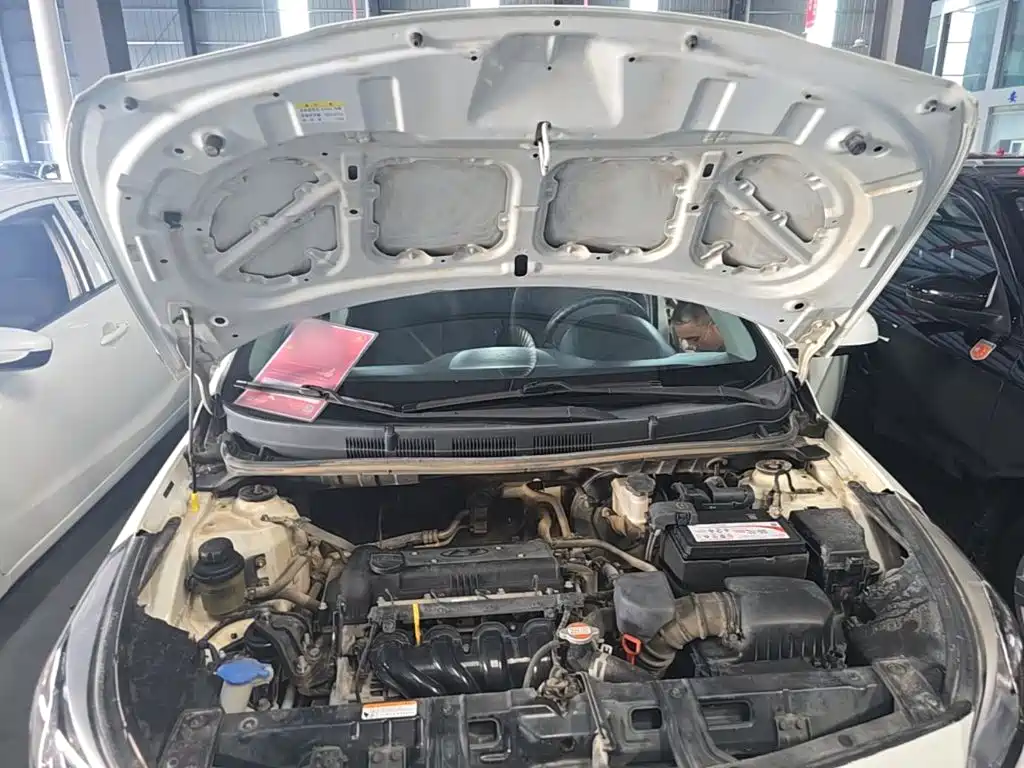 Hyundai Reina 2016 2014 Model 1.4L Automatic GLX