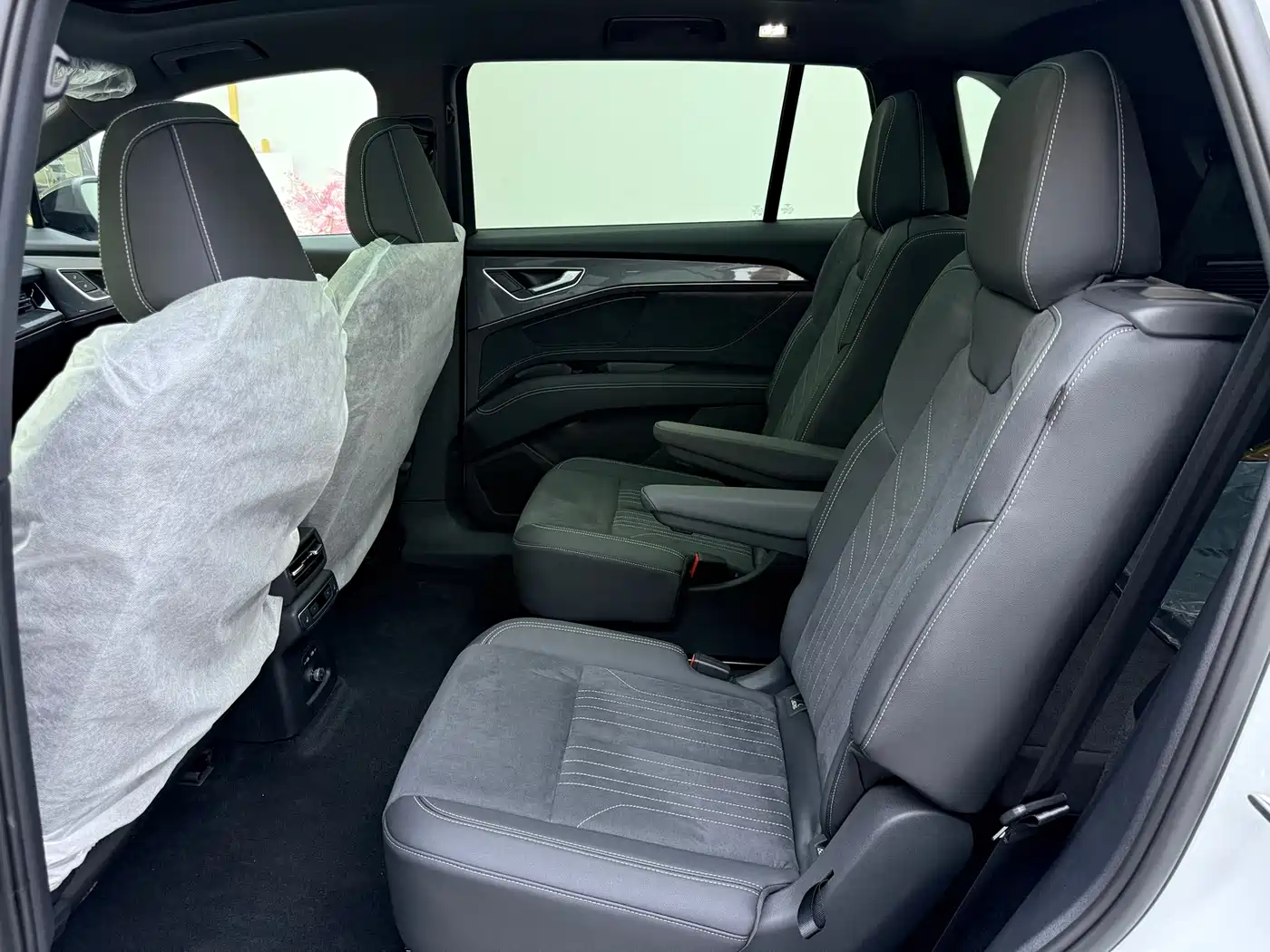 Audi Q5 e-tron 2024 50 e-tron quattro Glory Edition Mech Package фото 14