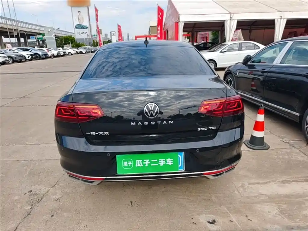 Volkswagen Magotan 2023 2 Million Units Anniversary Edition 330TSI DSG Leading Type фото 4