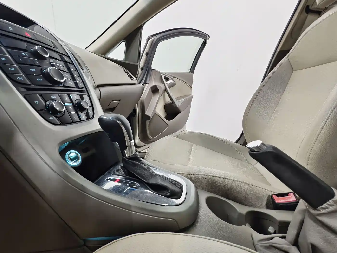 Buick Excelle 2013 GT 1.6L Automatic Fashion Edition фото 12