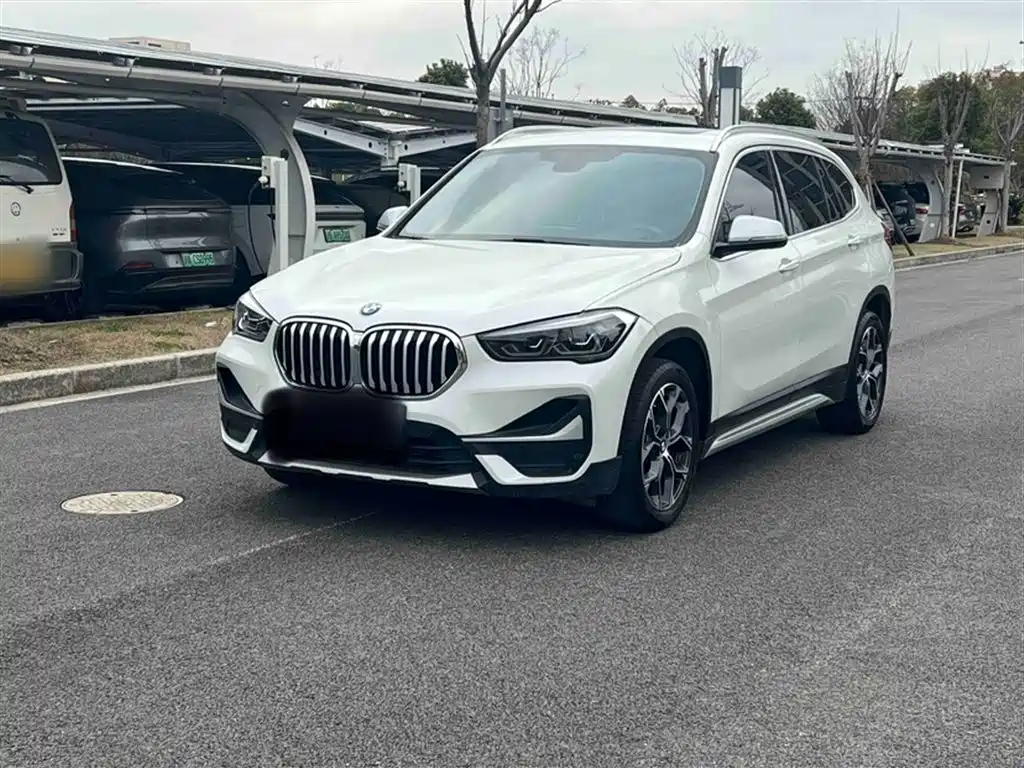 BMW X1 2021 sDrive20Li Exclusive фото 2