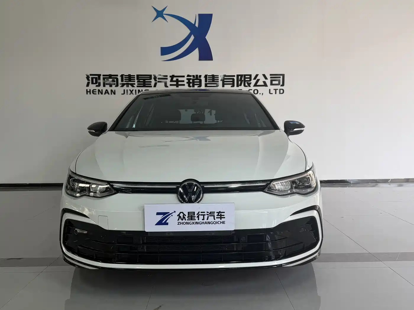 Volkswagen Golf 2023 Facelift 280TSI DSG R-Line Lite фото 2