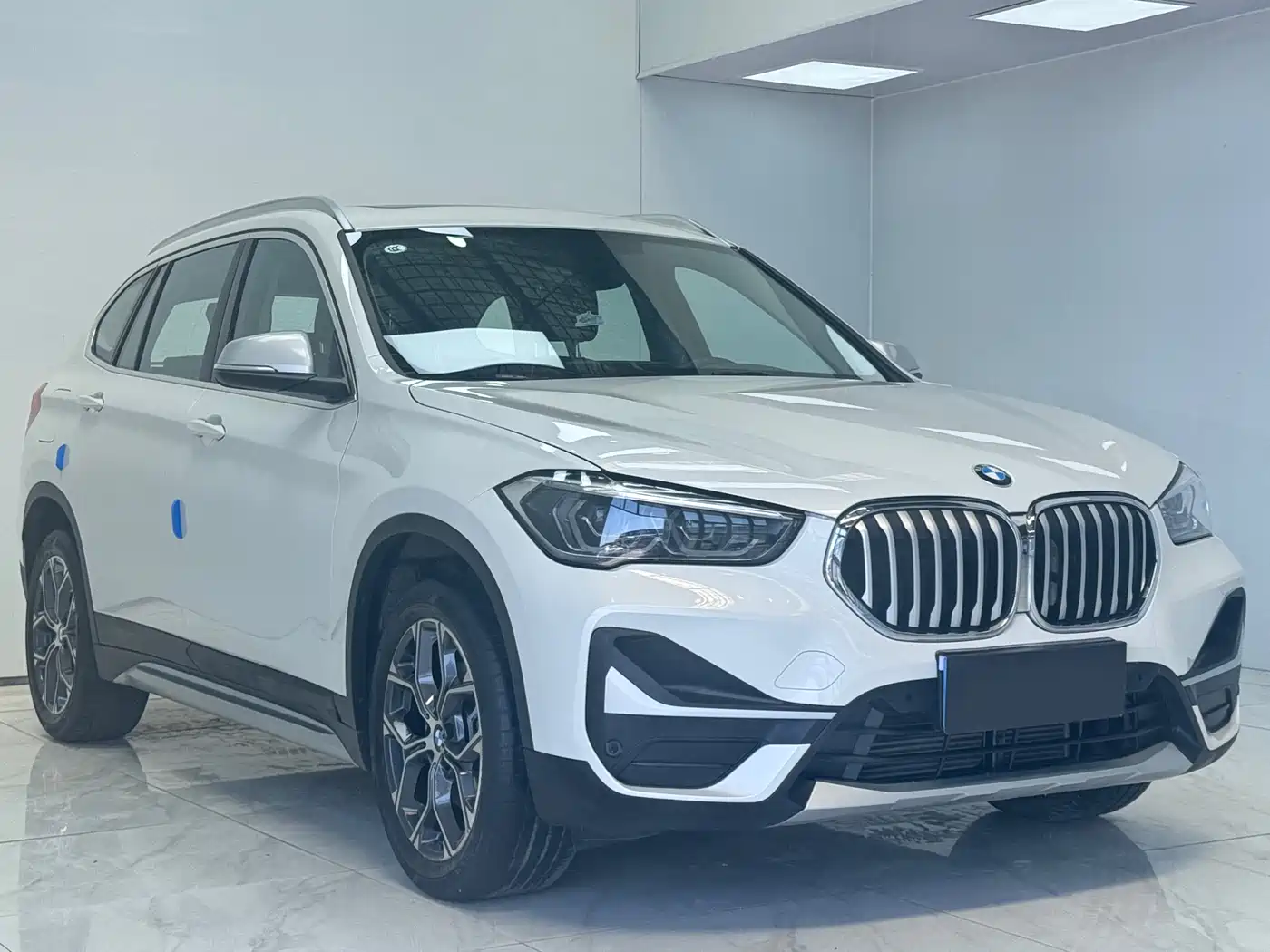 BMW X1 2022 sDrive20Li Premium фото 3