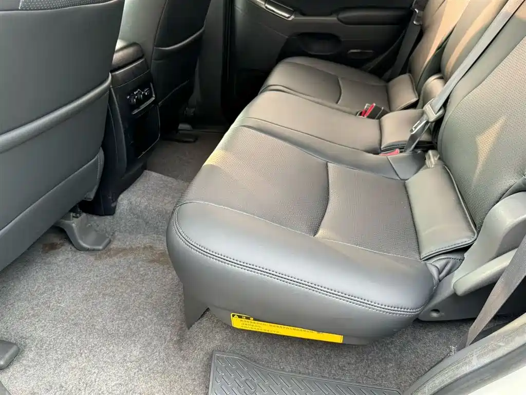 Toyota Prado (Import) 2010 2.7L Automatic Standard фото 9
