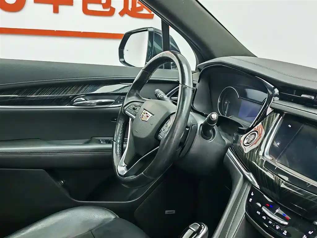 Cadillac XT6 2021 28T 6-Seater AWD Luxury фото 22