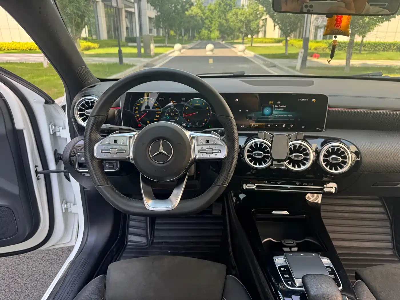 Mercedes-Benz A-Class 2019 A 200 L Sport Sedan фото 11