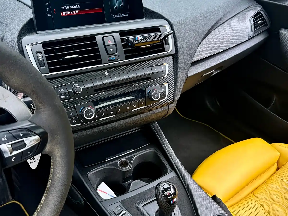 BMW M2 2016 M2 фото 11