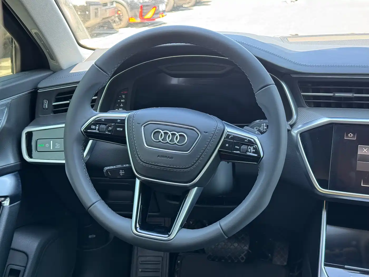 Audi A6L 2024 45 TFSI Premium Elegance фото 9