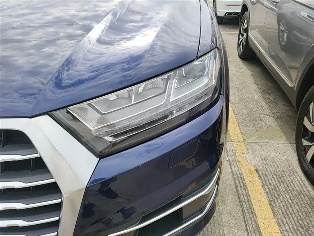 Audi Q7 2019 45 TFSI Comfort фото 24