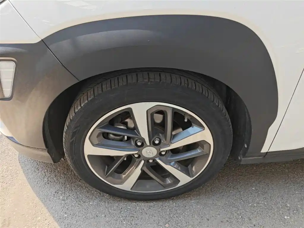 Hyundai ENCINO 2018 1.6T DCT ZhiLian Edition China V фото 23