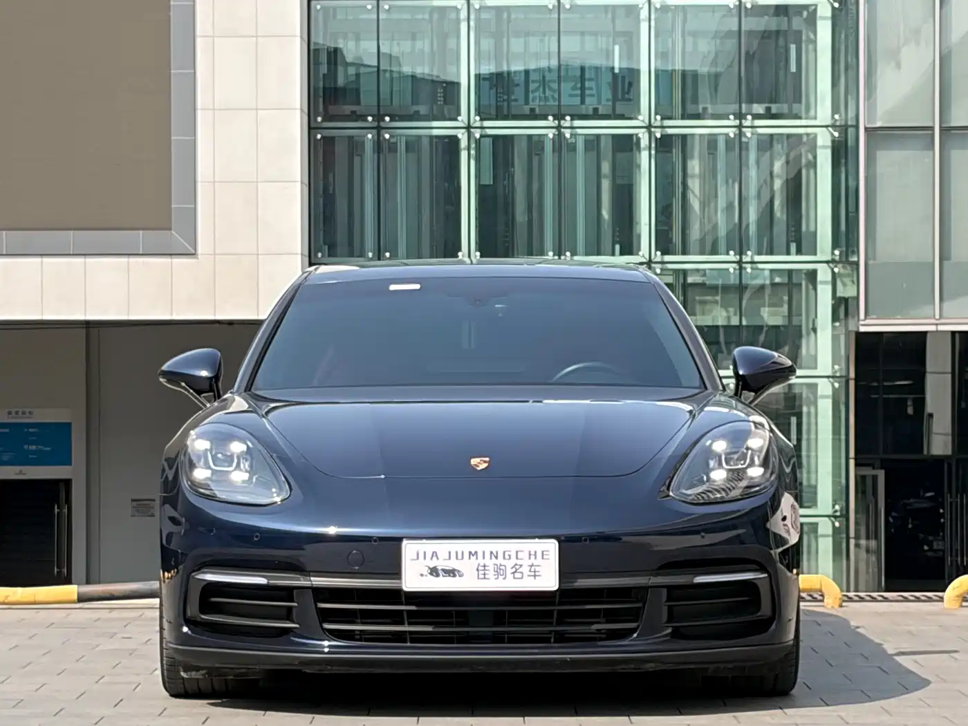 Porsche Panamera 2017 Panamera 3.0T фото 2