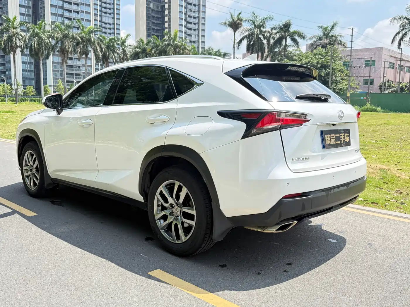 Lexus NX 2015 200t AWD F Sport фото 5