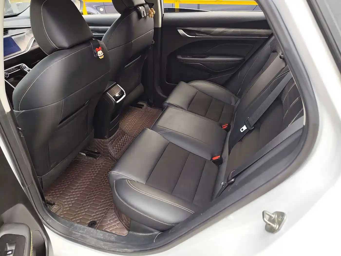 Фото 7 - Geely Binrui