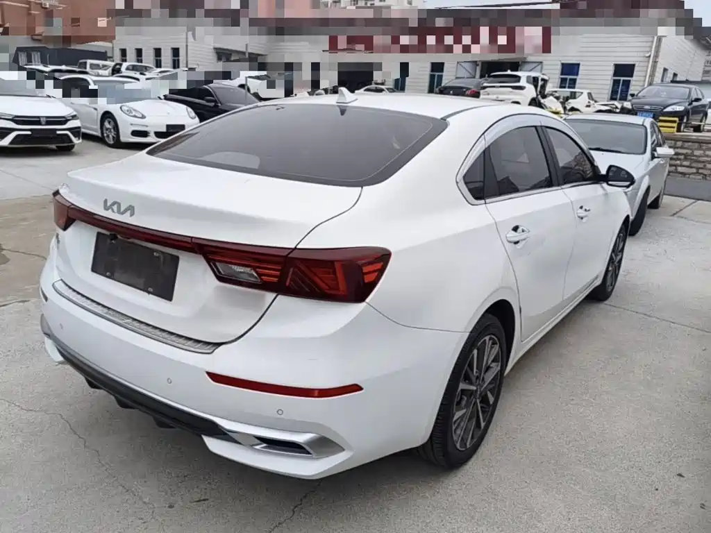 Фото 7 - Kia K3