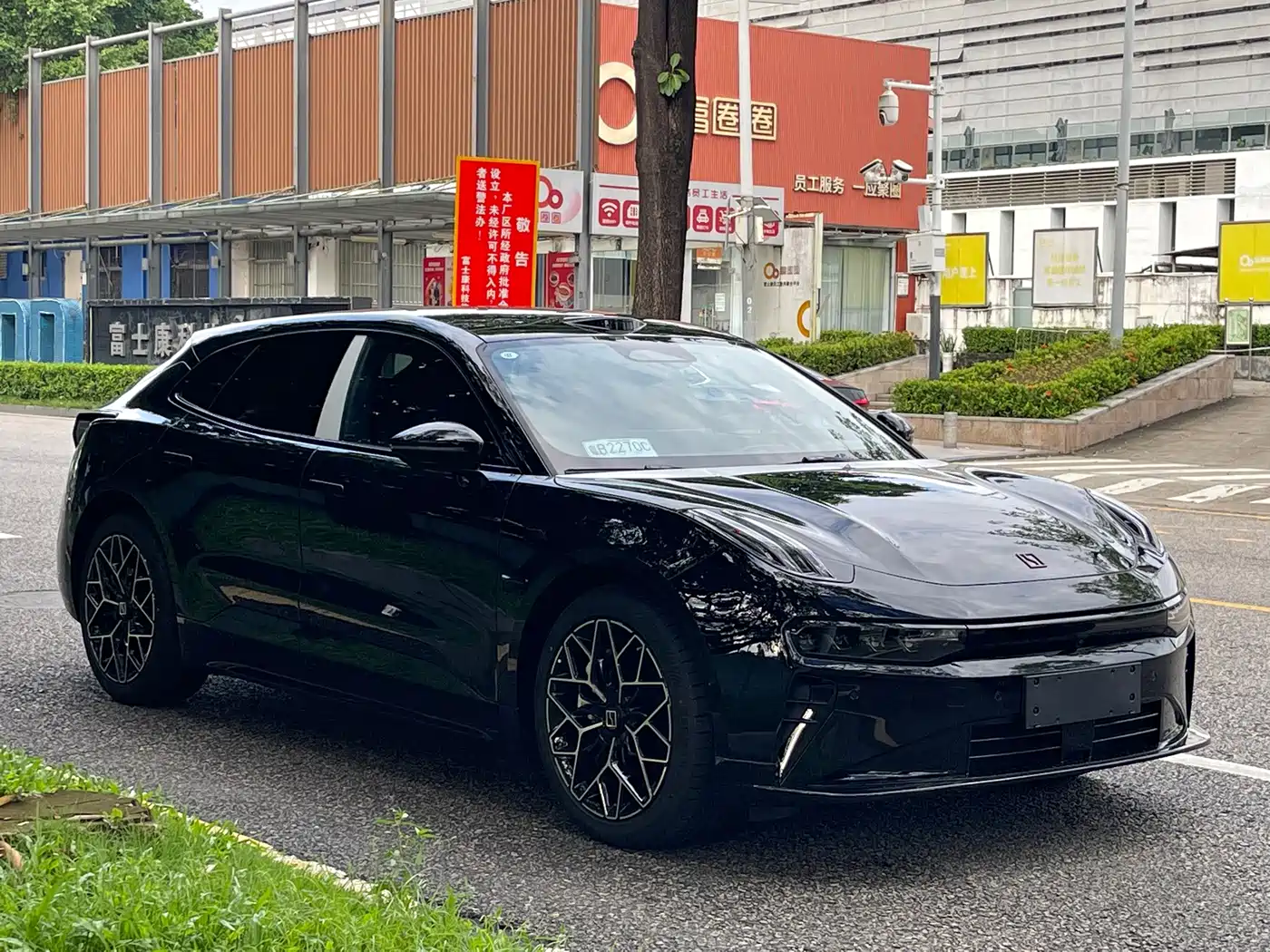 2026 ZEEKR 001