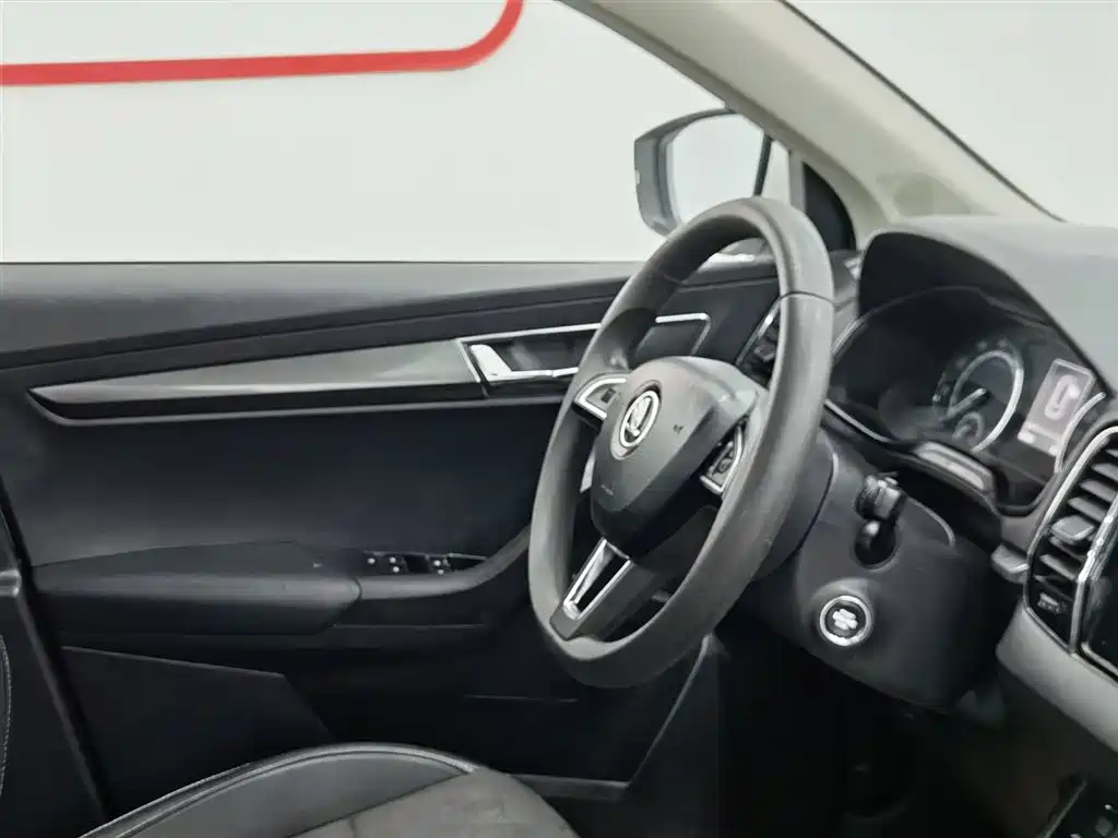 Škoda Karoq 2021 TSI280 Luxury Edition фото 22