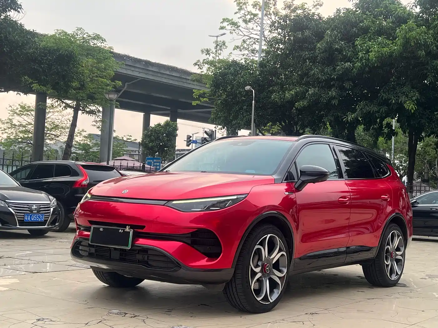 Denza X 2020 PHEV Sport Edition фото 4